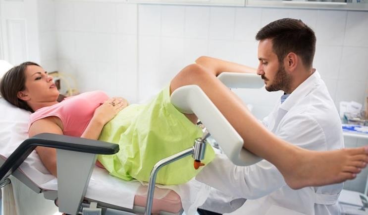 有男医生给女性做肠镜吗,做肠镜难为情吗