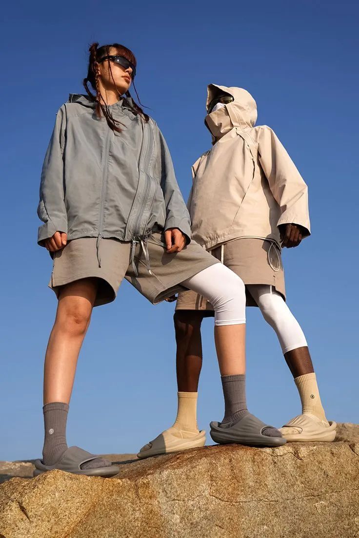 2023年四月旅游穿搭,四月穿衣笔记浪漫春日的十套穿搭