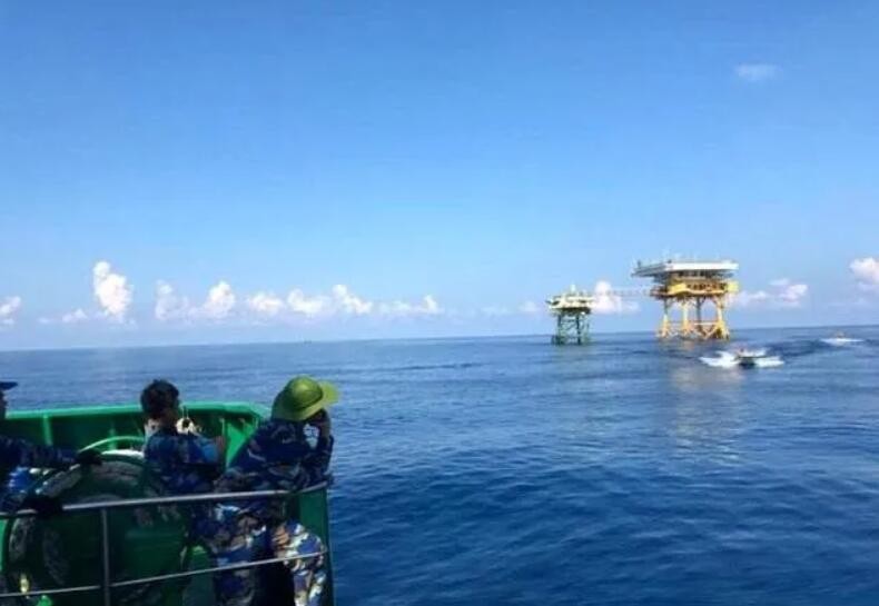 西沙开了家火锅店，越南人玻璃心又碎了，抗议中国“侵犯主权”