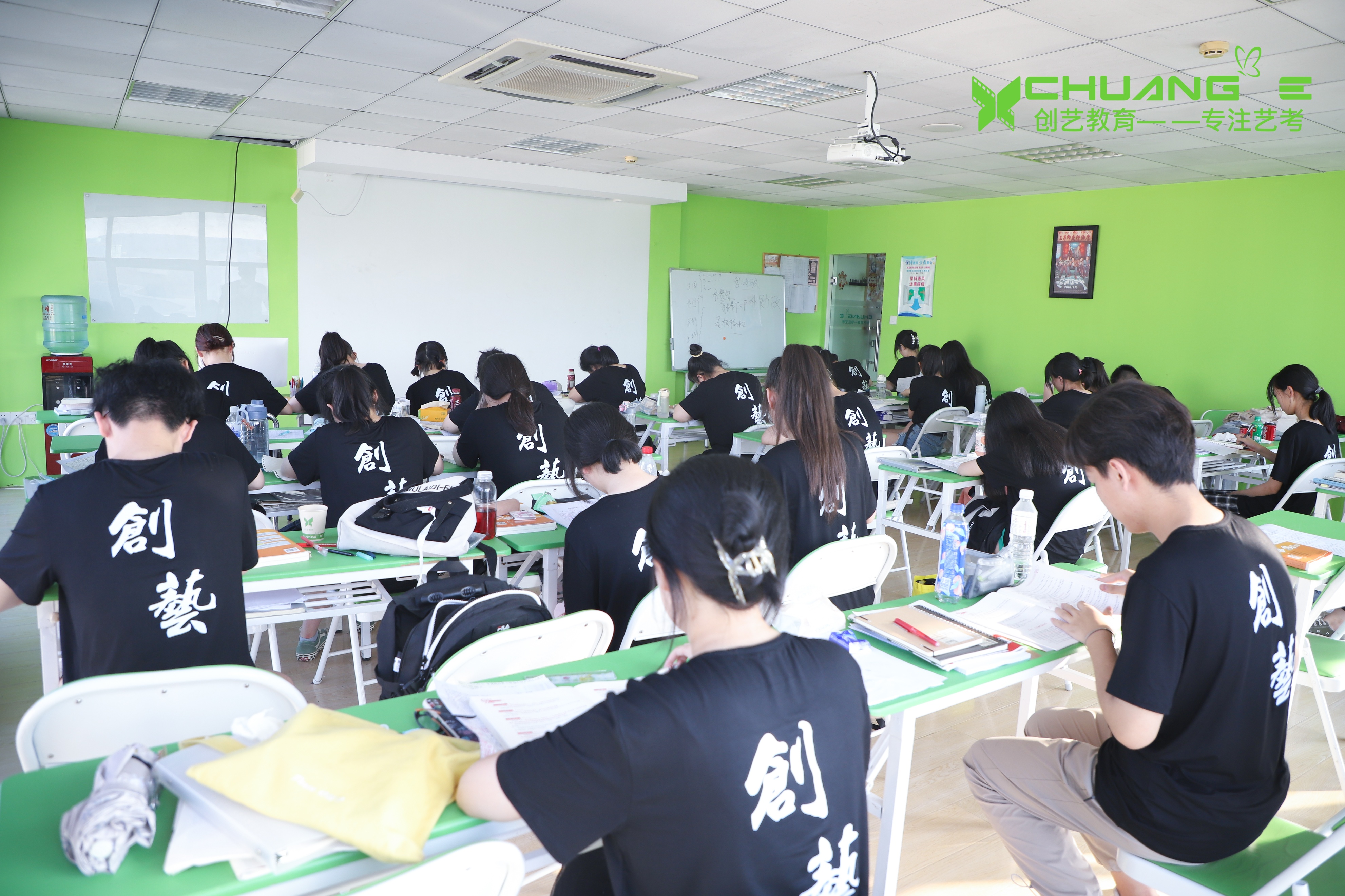 青岛导演艺考培训机构排名哪家好？