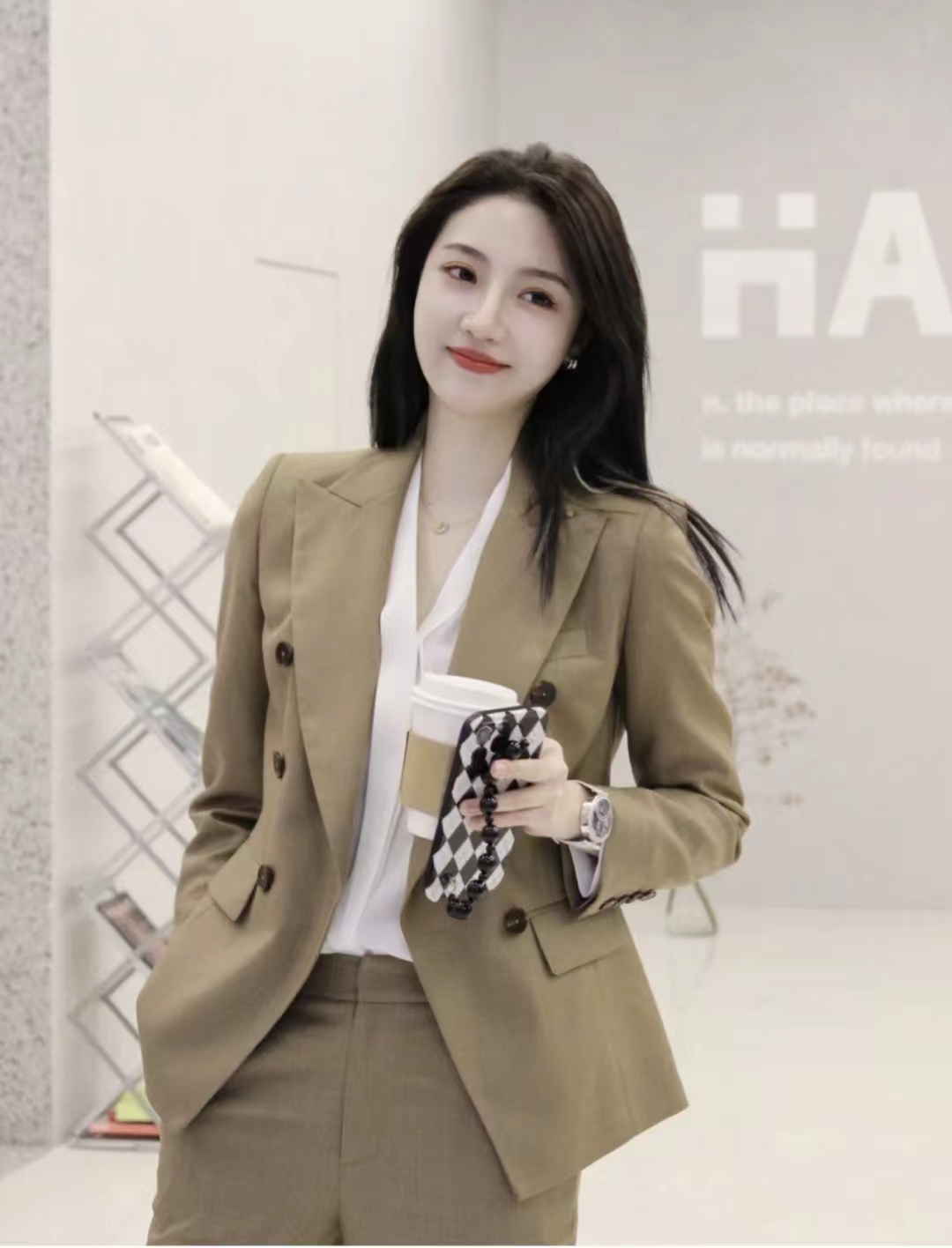 女人提升气质的16种方法,50岁女人如何提升气质