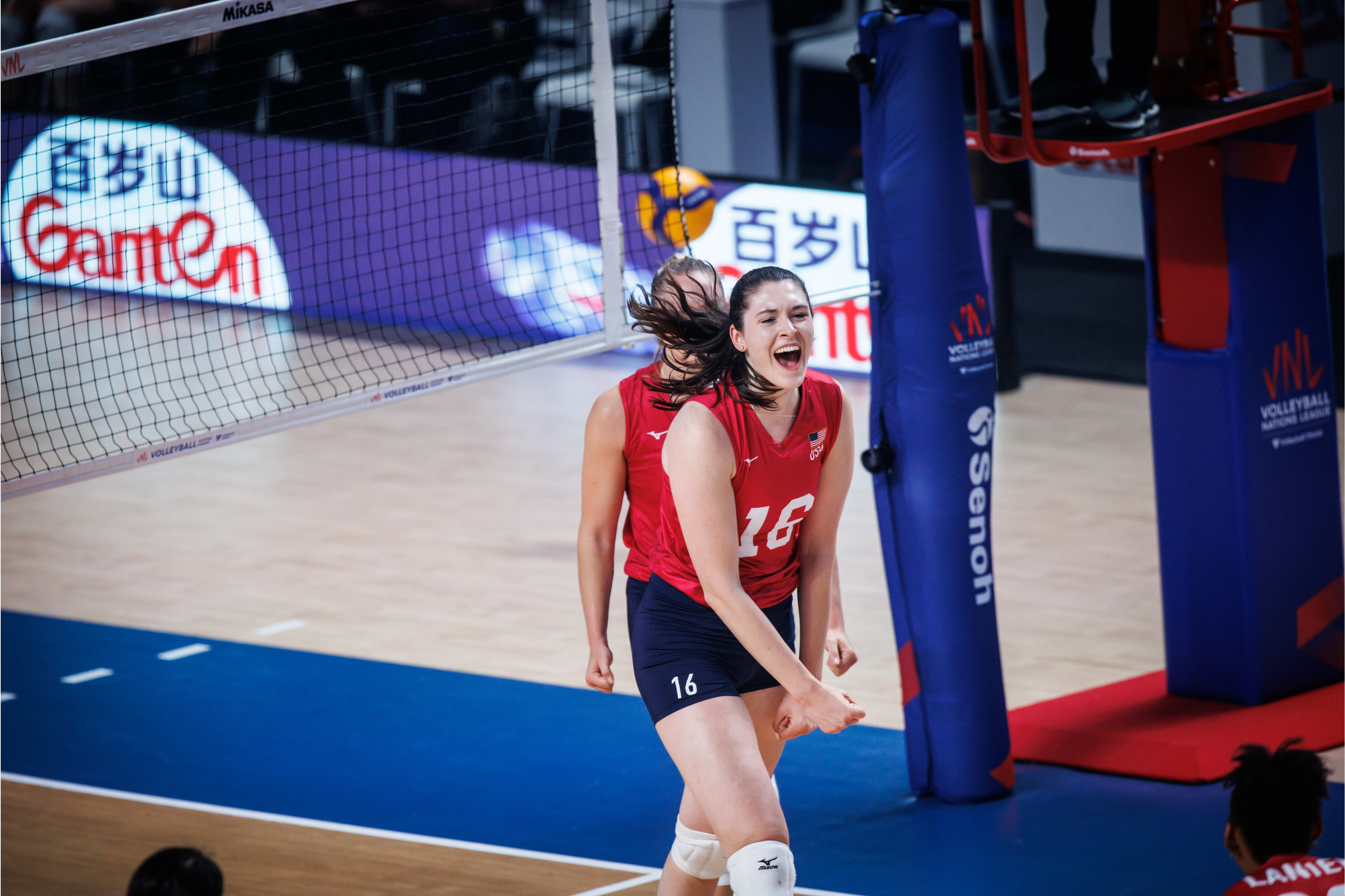 意大利女排3-2日本女排,意大利女排3-1塞尔维亚女排