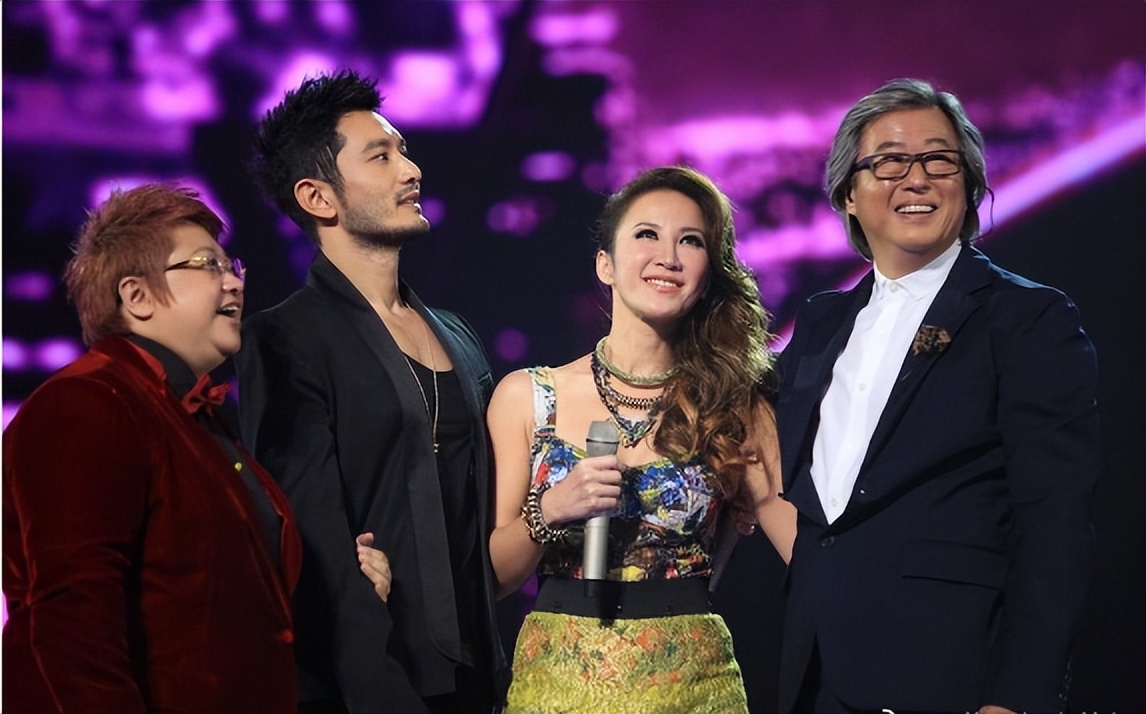 成龙发合照悼念李玟,成龙缅怀李玟