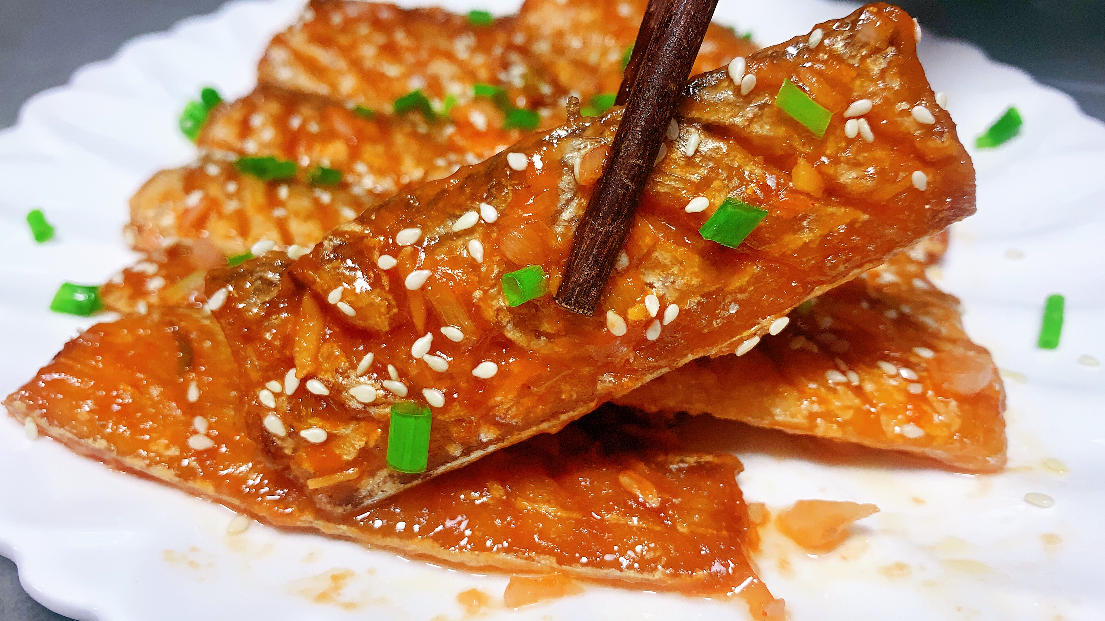 煎带鱼吃怎么样才能让带鱼不粘锅,煎带鱼不掉皮的五个妙招