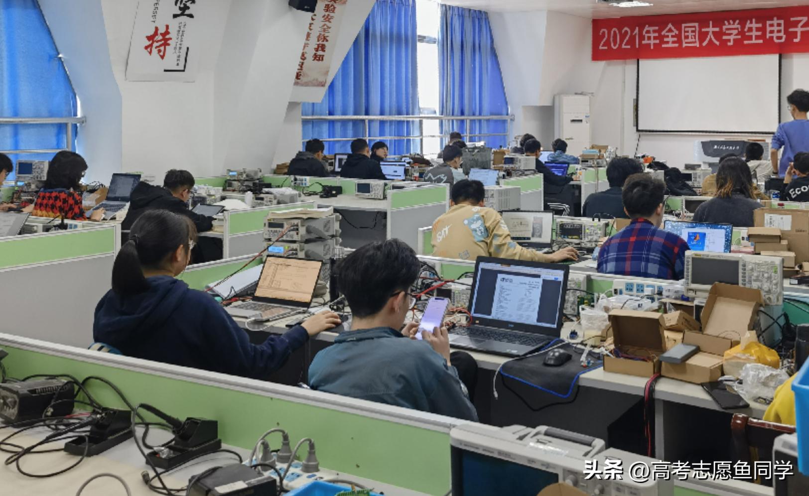 就业前景较好且适合男生的专业,适合理科男生就业前景好的专业