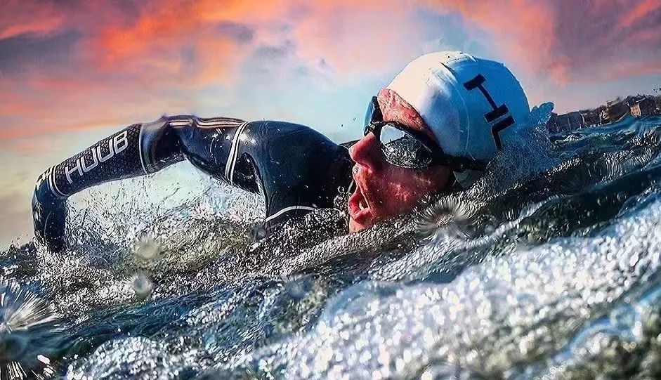 公开水域游泳要克服恐慌,公开水域游泳最怕遇到什么情况