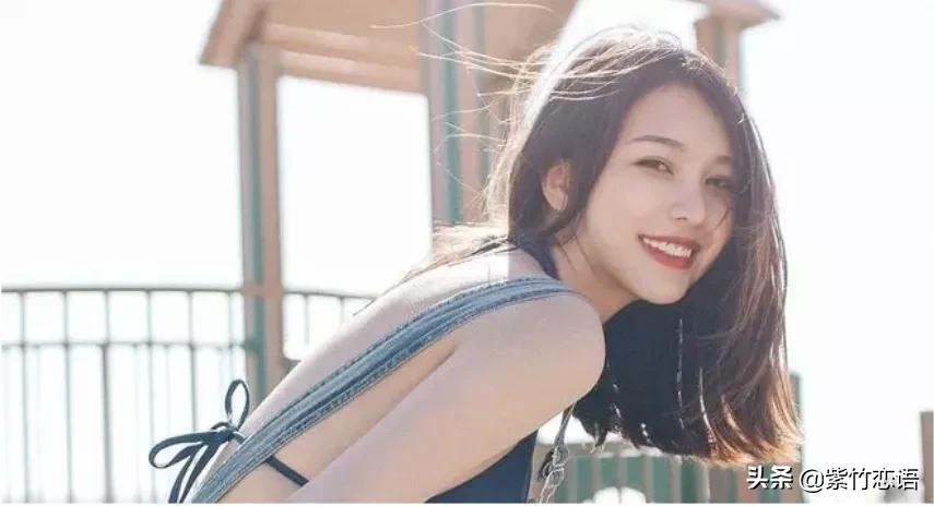 女人对你日久生情的四个表现,女人真正动了情会突破这三种表现