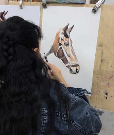 3D绘画牛人多厉害?画出真假难辨的“立体美女”,震惊500万网友