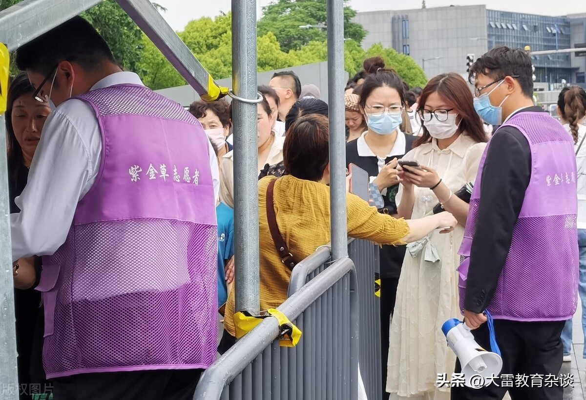 五四青年节在校怎么度过,五四该怎么过