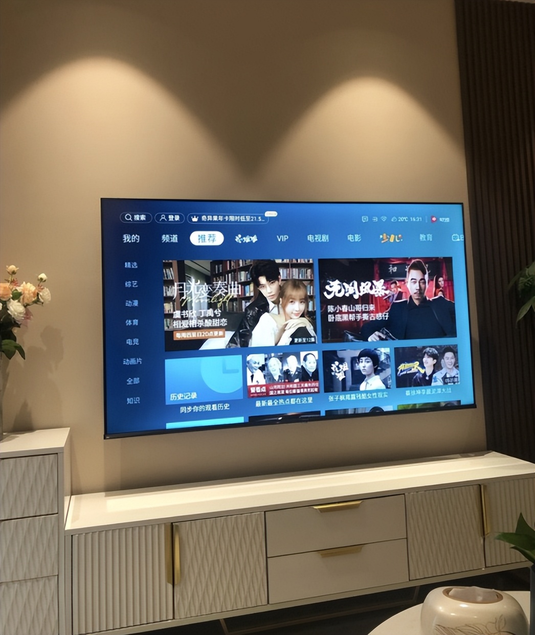 现在装修电视一般选多大的,现在装修客厅还要不要电视