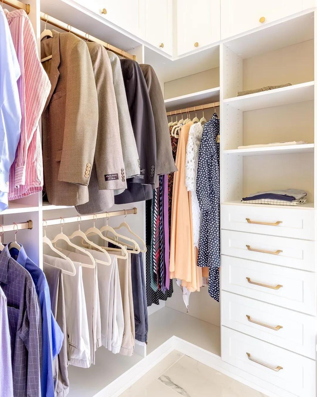 步入式衣帽间尺寸设计原则,步入式衣帽间太窄了