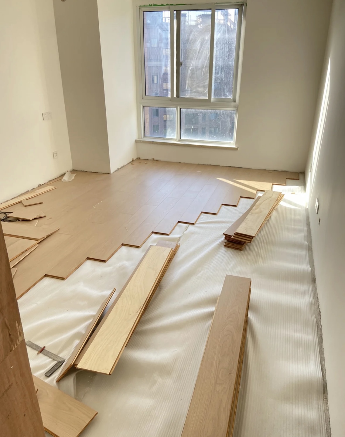 多层实木跟实木地板有什么区别,多层木地板和实木有什么区别