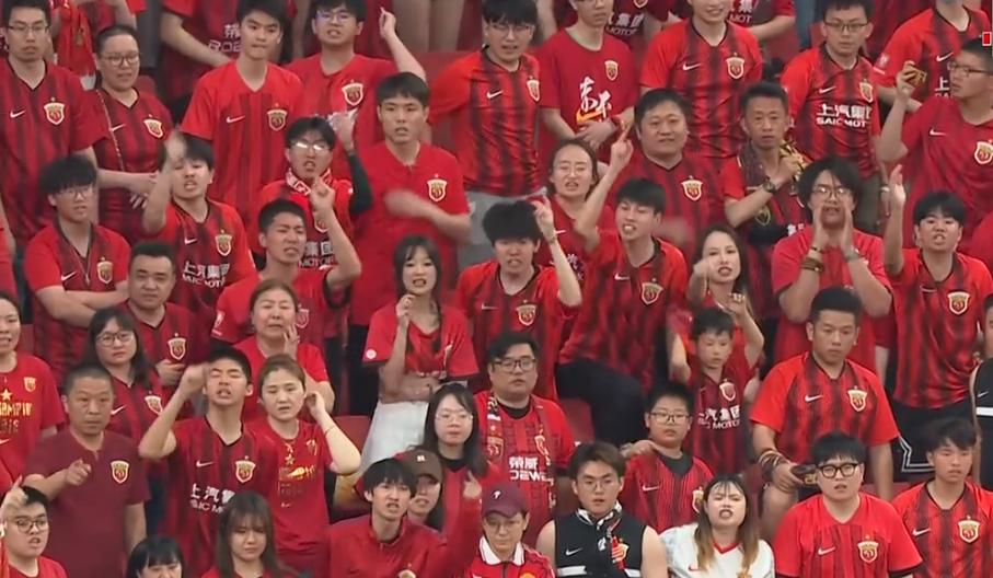 成都蓉城赢球四川球迷的反应,成都蓉城上热搜榜