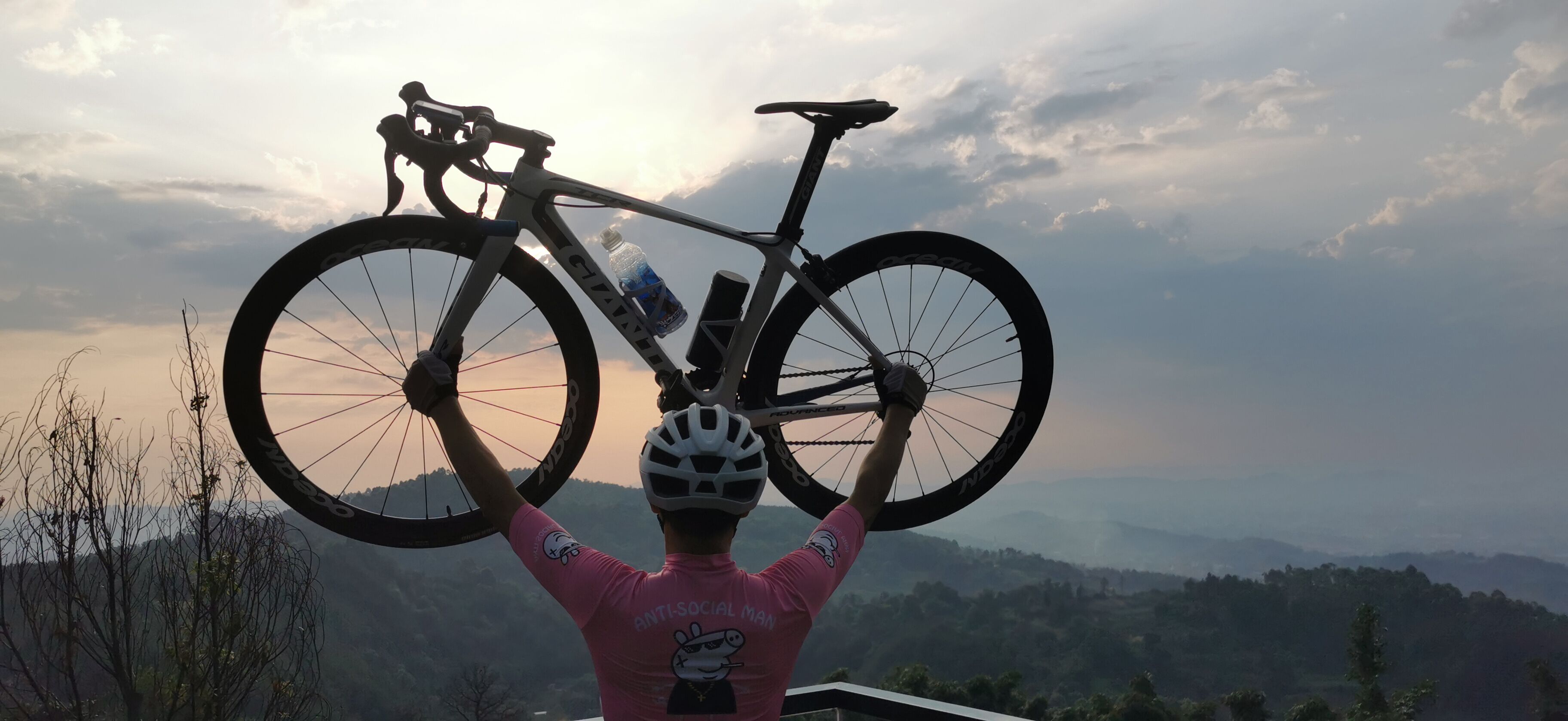 生命如骑行08天睿洪祥：天哥天哥，踏天而歌,一