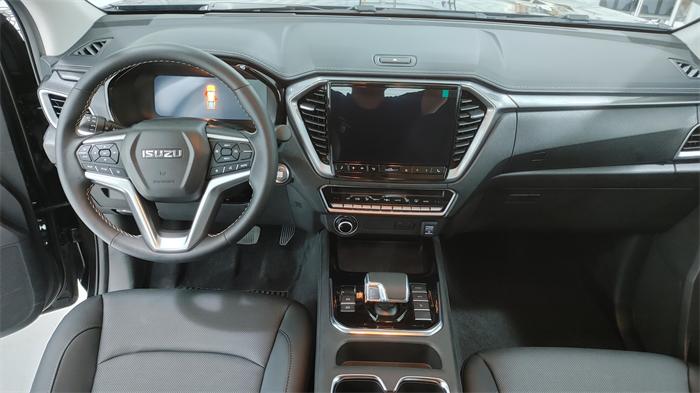 全新一代铃拓pk国产皮卡车,全新江铃铃拓