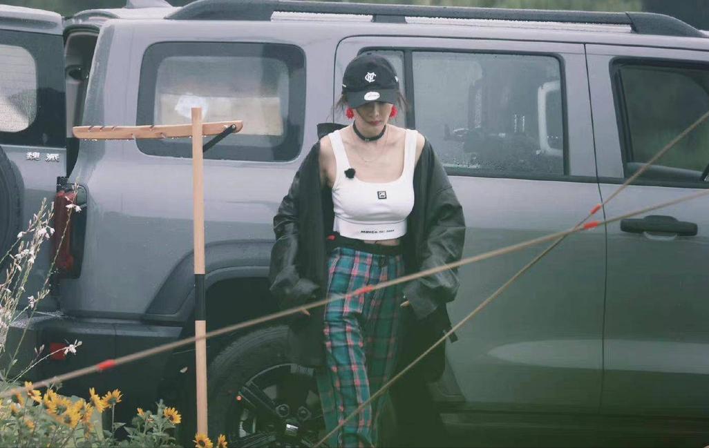 5月只过去9天,曝出9个瓜,离世、恋情、复合、破产,个个是大瓜