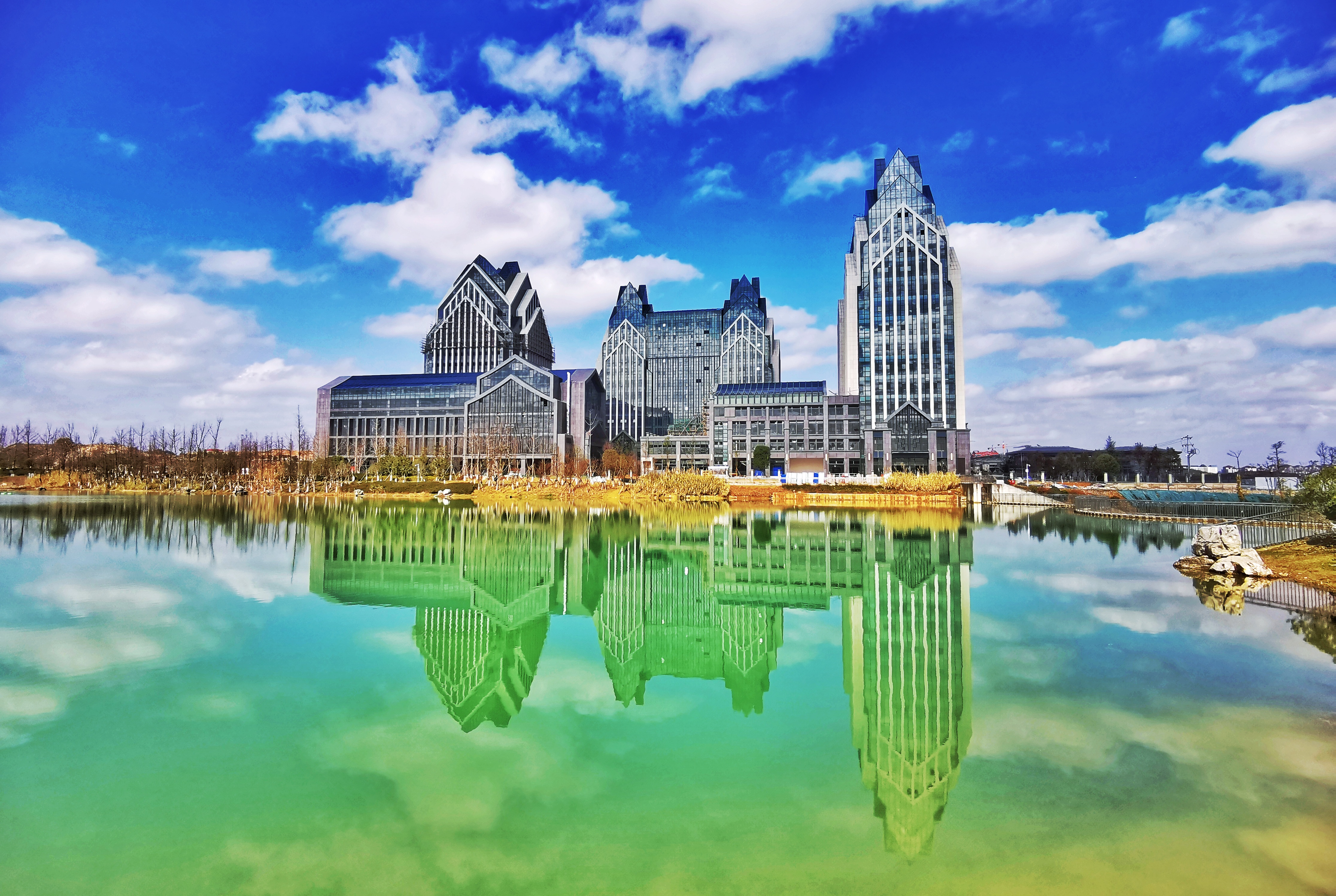 贵州工业稳增长方案,贵阳精准发力推动工业高质量发展