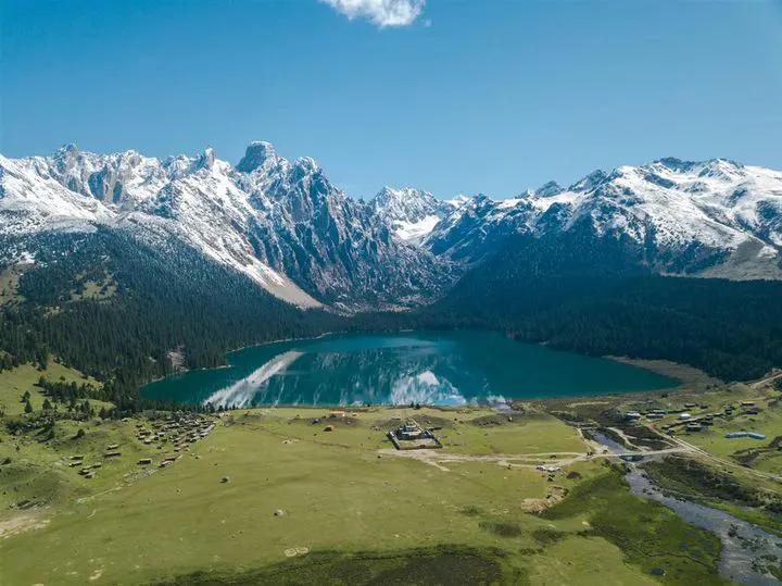 甘孜州一个人去的旅游地方,甘孜哪些地方不值得去
