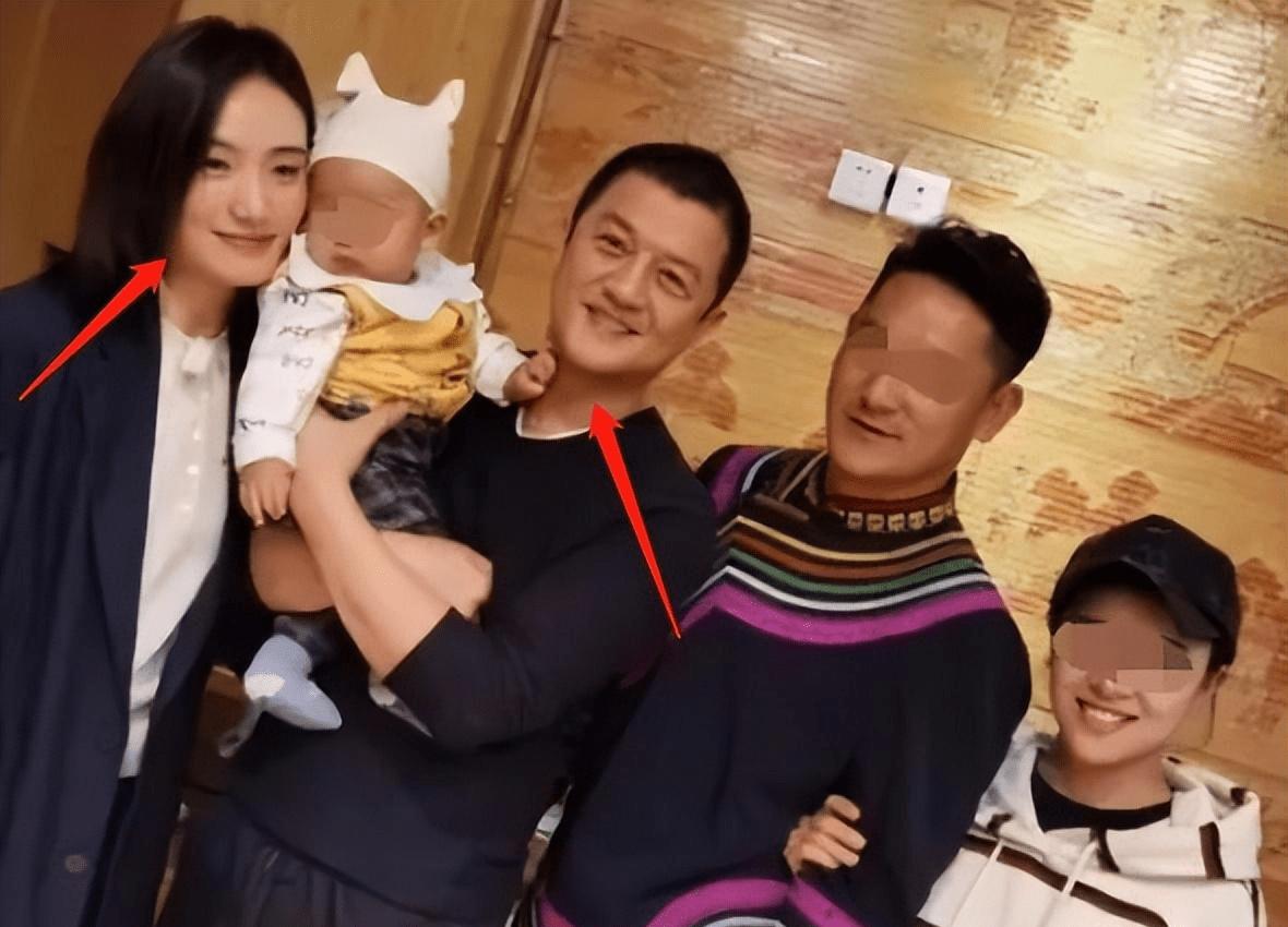 鐜嬭彶鏉庝簹楣忚阿闇嗛攱杩戝喌,鏉庝簹楣忕帇鑿茶阿闇嗛攱杩戝喌