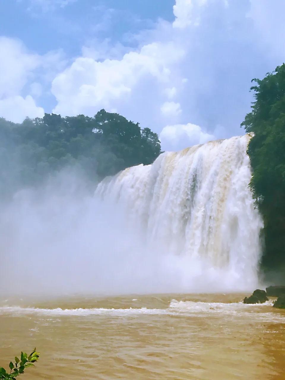 丰水期黄果树瀑布,黄果树瀑布丰水期和枯水期分界线