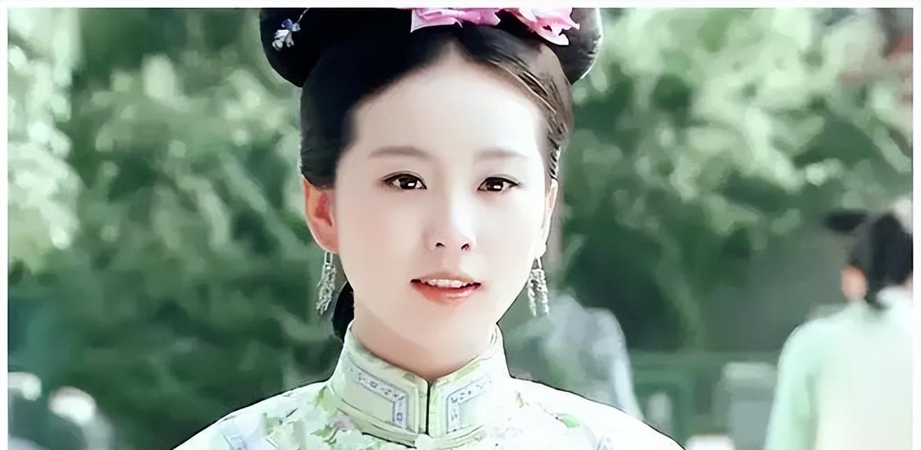 宫女遭遇*暴强**生下太子后,被打入冷宫,去世前对儿子不敢多说一句