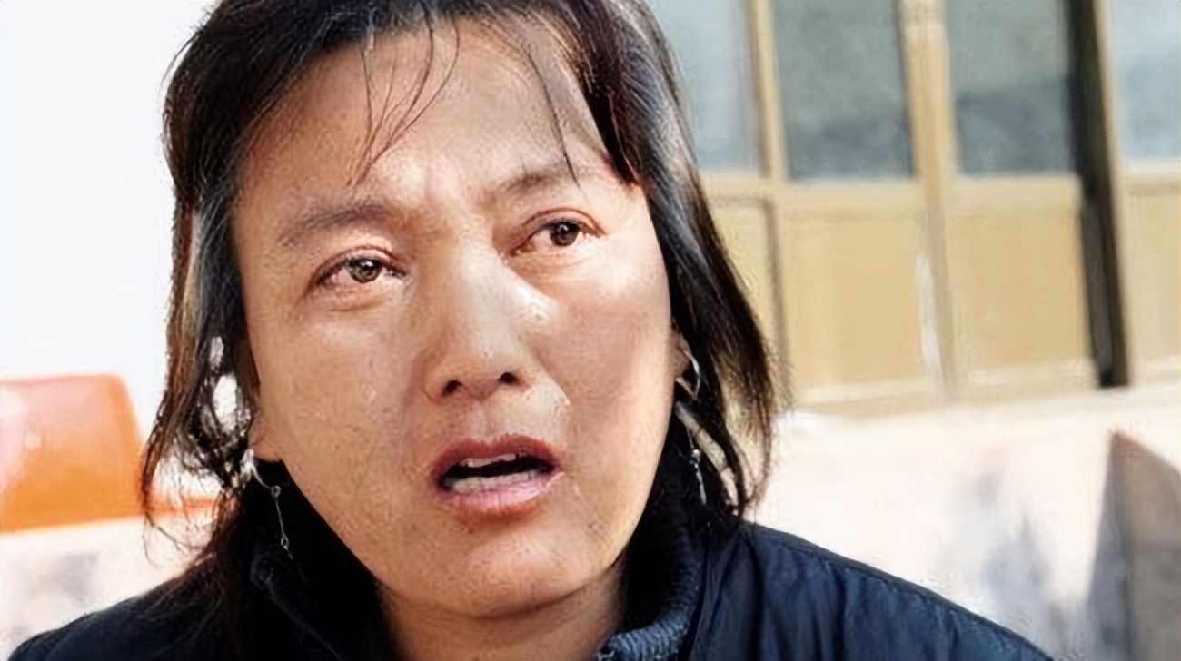 2010年河北行唐，儿子患病身长“巨型黑痣”，母亲为救子割皮移植