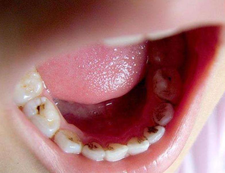 还敢让小孩喝奶茶吗,还敢给孩子喝奶吗