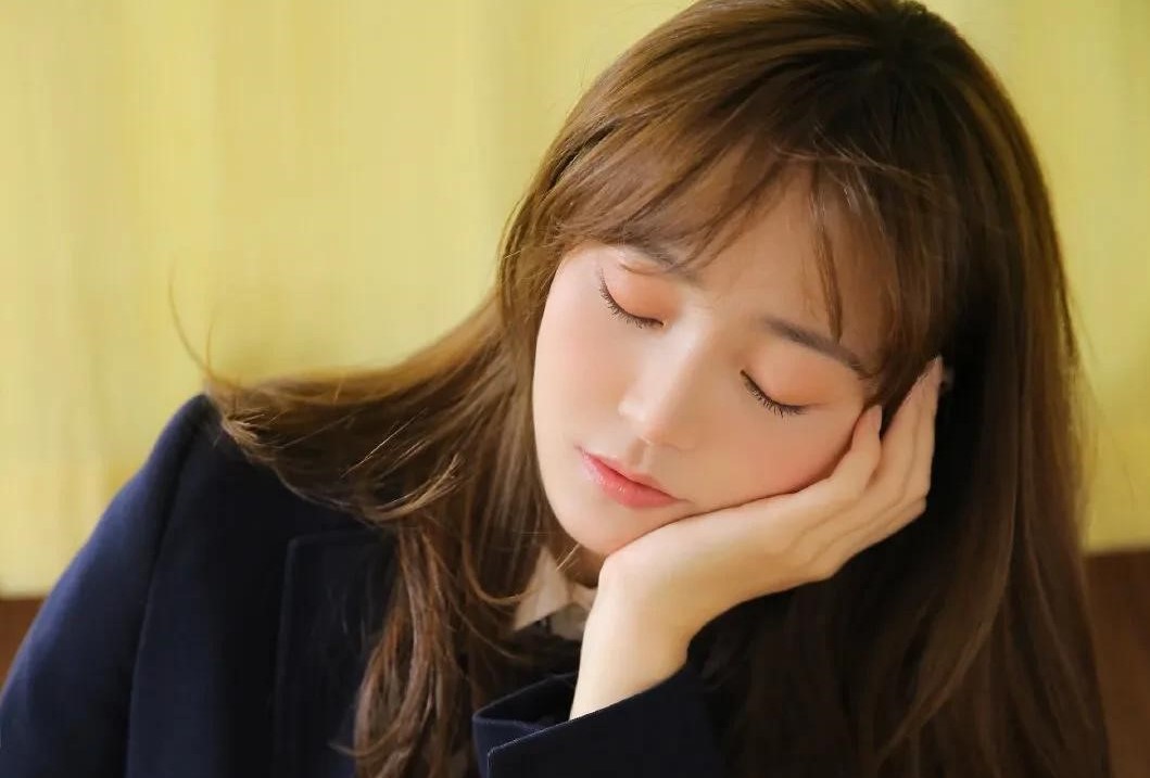 一般和女生聊天开场白怎么聊的,如何和女生聊天的开场白