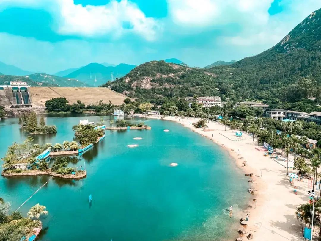 看完浮月村洋楼又去开平看碉楼,浮月村碉楼和梅家大院