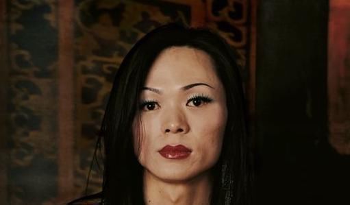 “人妖”李二毛：为爱情变性，被跟拍17年，离世多日才被发现