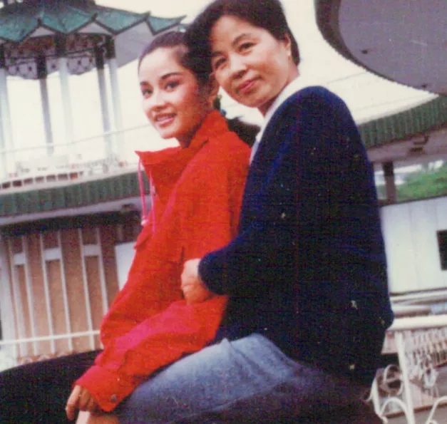 第一名模瞿颖的情史,瞿颖怎么没结婚呢