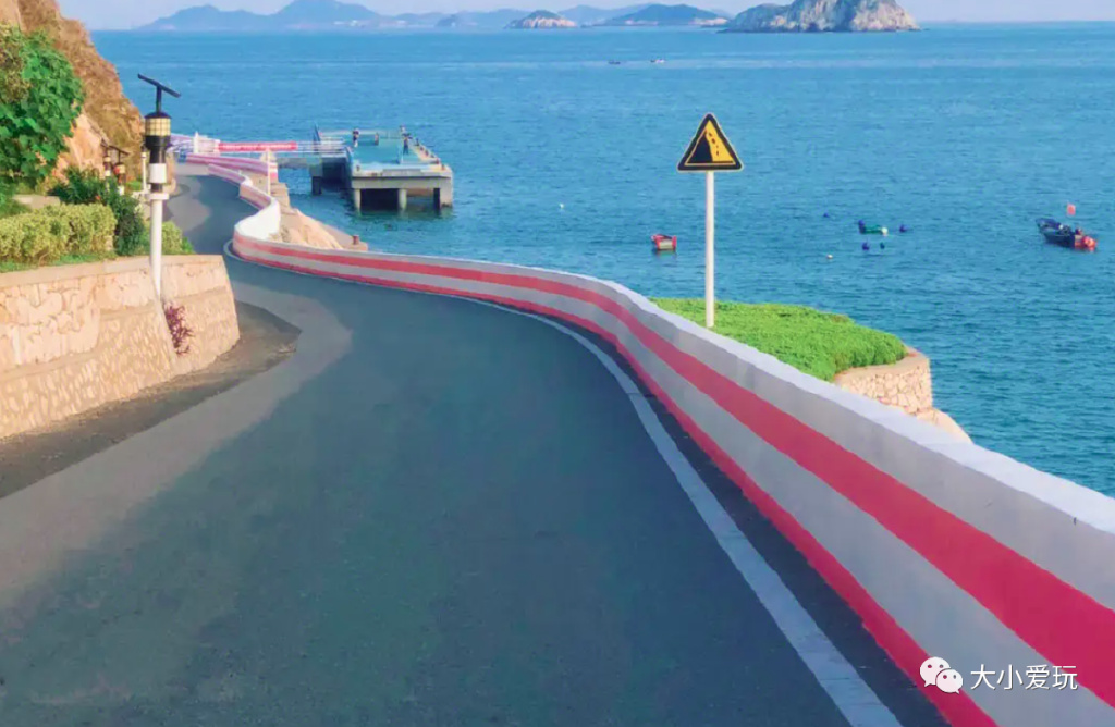 这座颜值逆天的“千岛之城”坐拥金沙白浪，还有机会偶遇荧光海哦