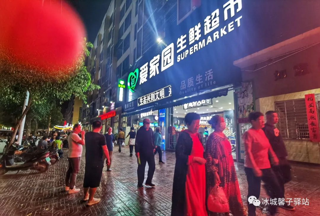 海南九所夜市,三亚九所夜市