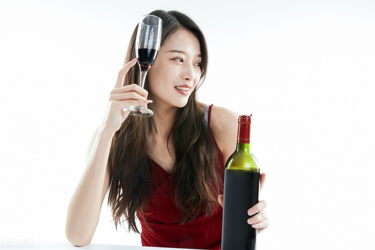 酒神正确喝酒方法,如何喝酒能称为酒鬼