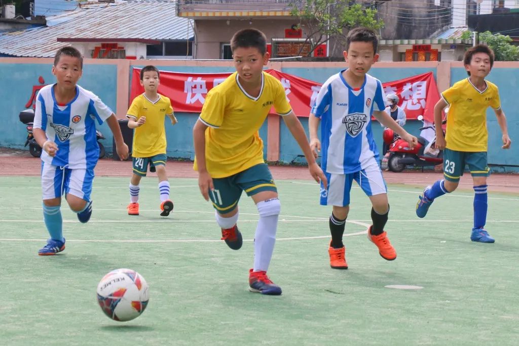 中山市校园足球联赛初中组,中山区第11小学总校直播足球比赛