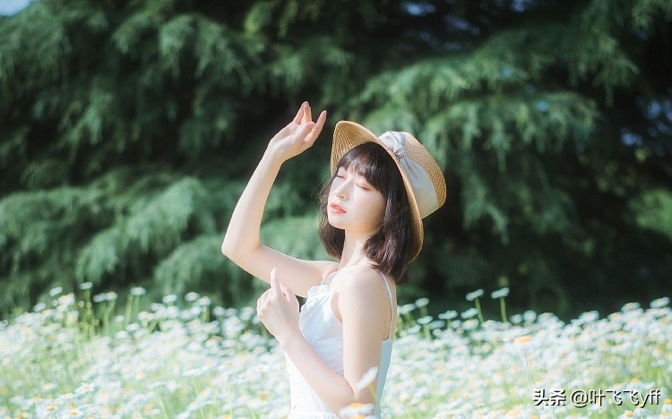 和女人聊天怎么撩她,跟女人聊天怎么撩她