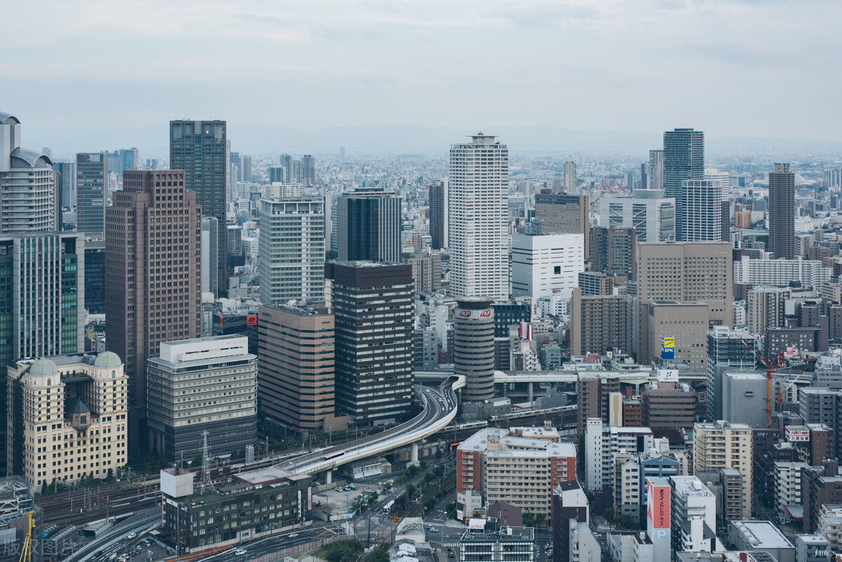 日本房价泡沫后最赚钱的行业,日本房产下跌后金融市场状态