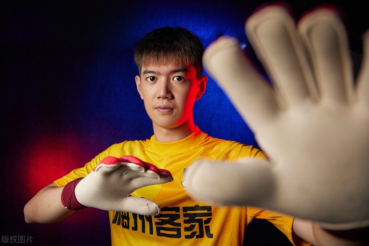 梅州客家足球俱乐部写真,梅州客家队海报