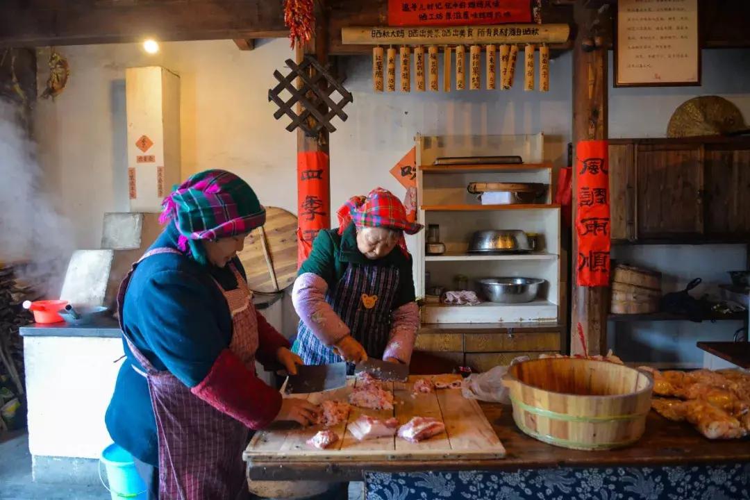 小本生意创业和打工哪个好,做什么小本生意能月入3000