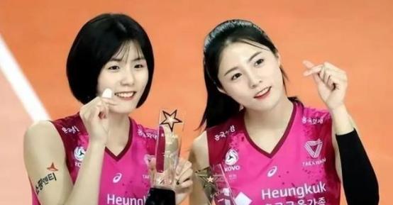 韩国排球女神李多英,韩国排球李多英绿色礼服采访