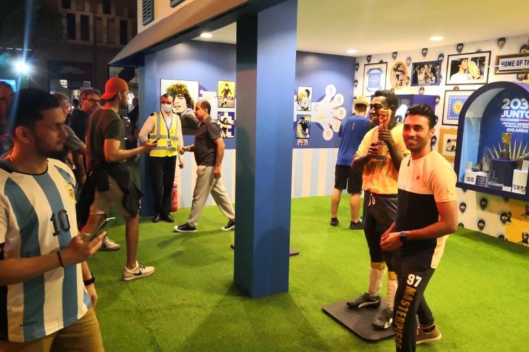 喜欢在多哈与“贝利”和“马拉多纳”自拍吗？