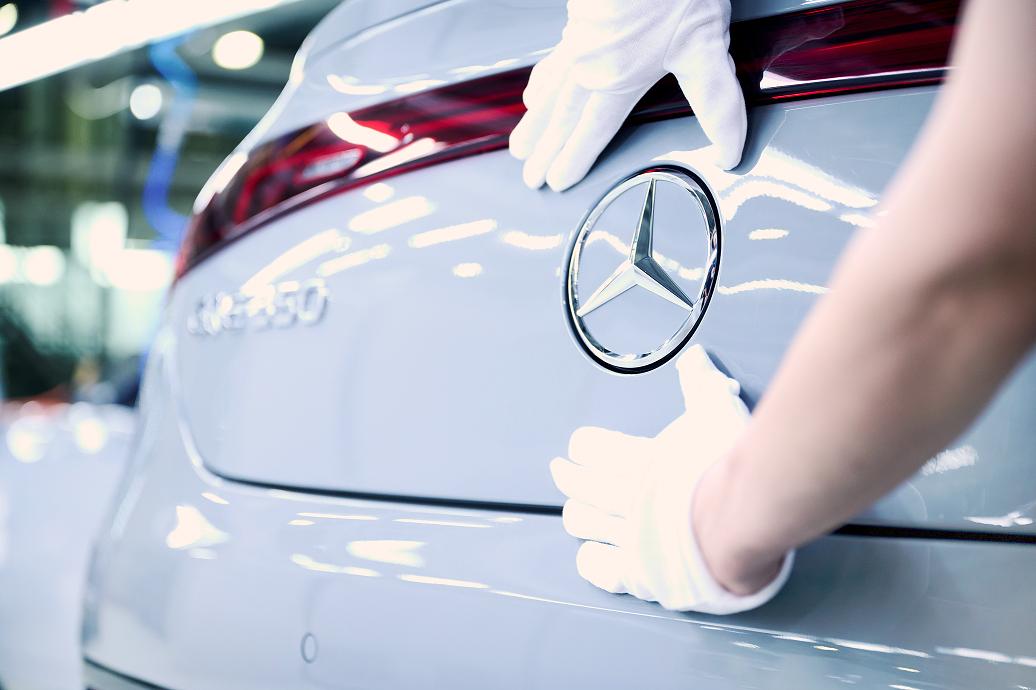 北京奔驰eqe厂里,北京奔驰汽车新能源