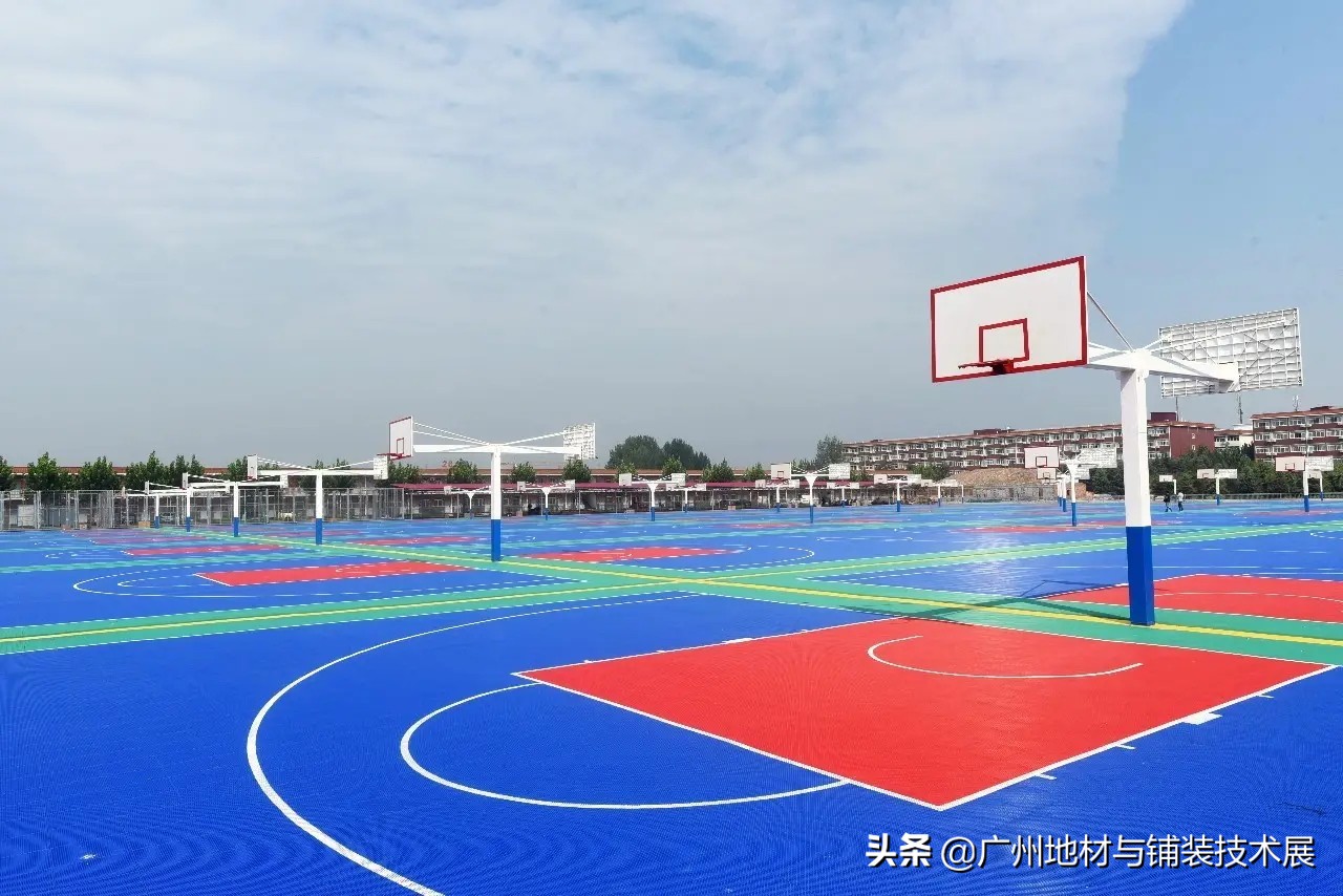 所有篮球场地板,户外篮球场地板用什么材料最好呢