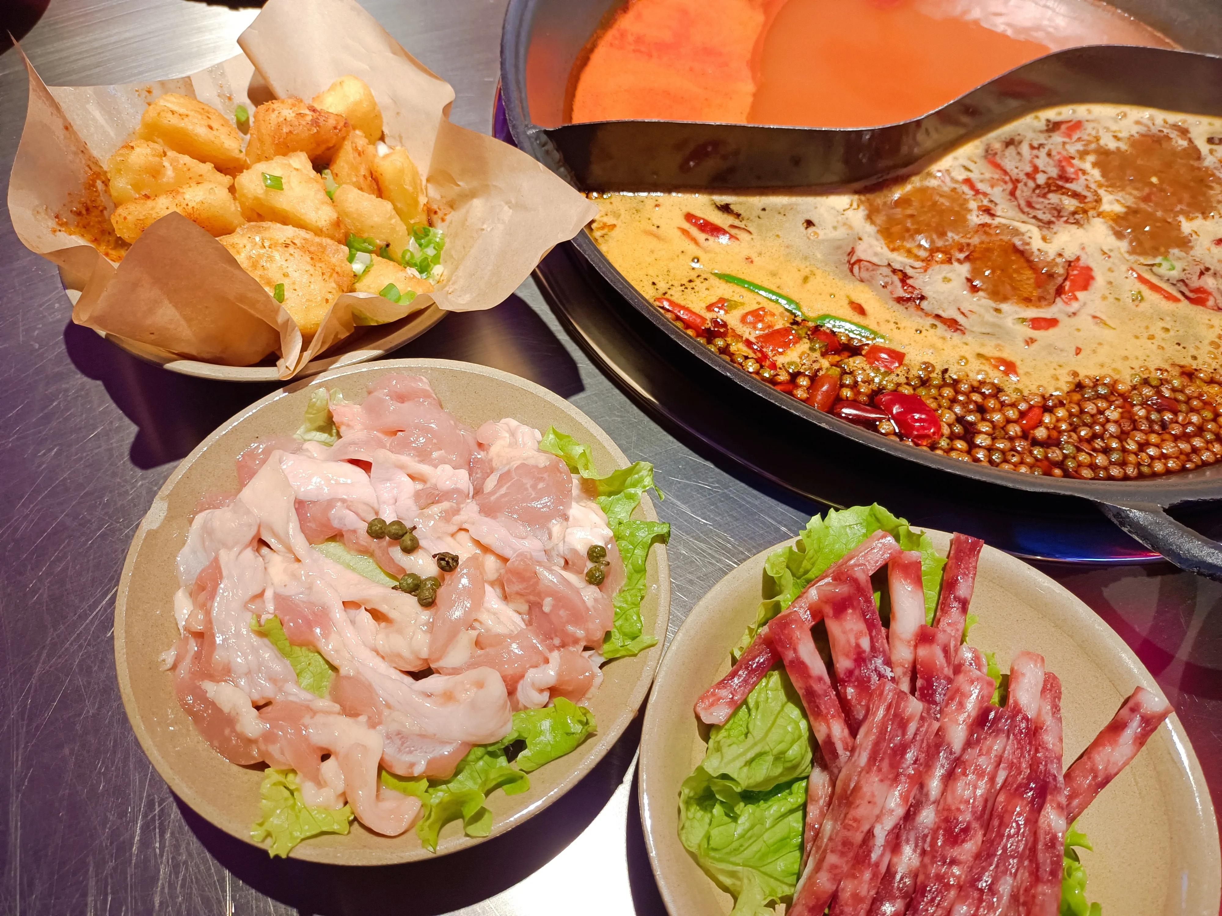 吃正宗重庆火锅就到胡同里,井格重庆火锅