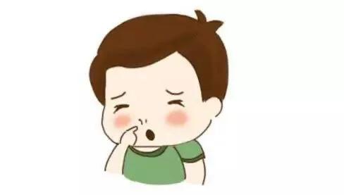 妈妈给宝宝挖鼻孔,宝妈给孩子抠鼻