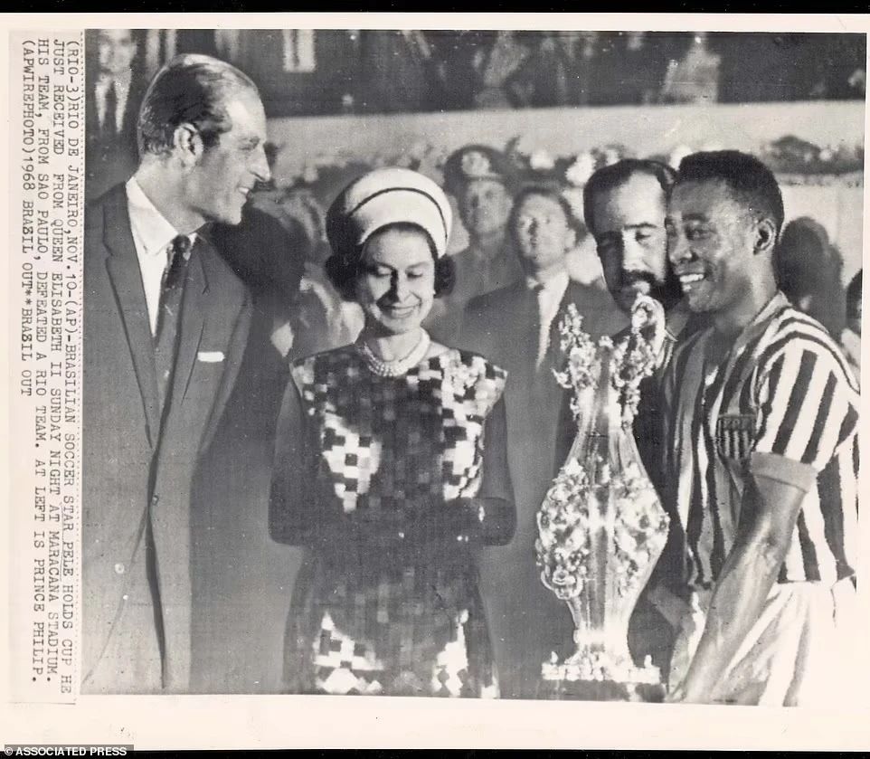 球王贝利成名后的故事,球王贝利因病逝世时间