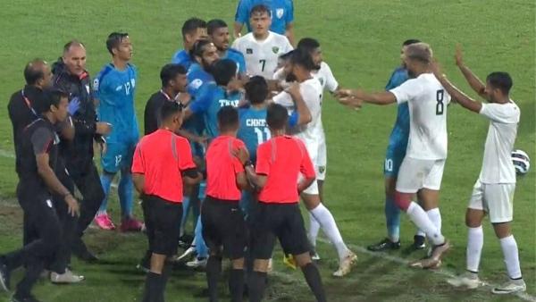 印度接待,印度男足1-0孟加拉国视频