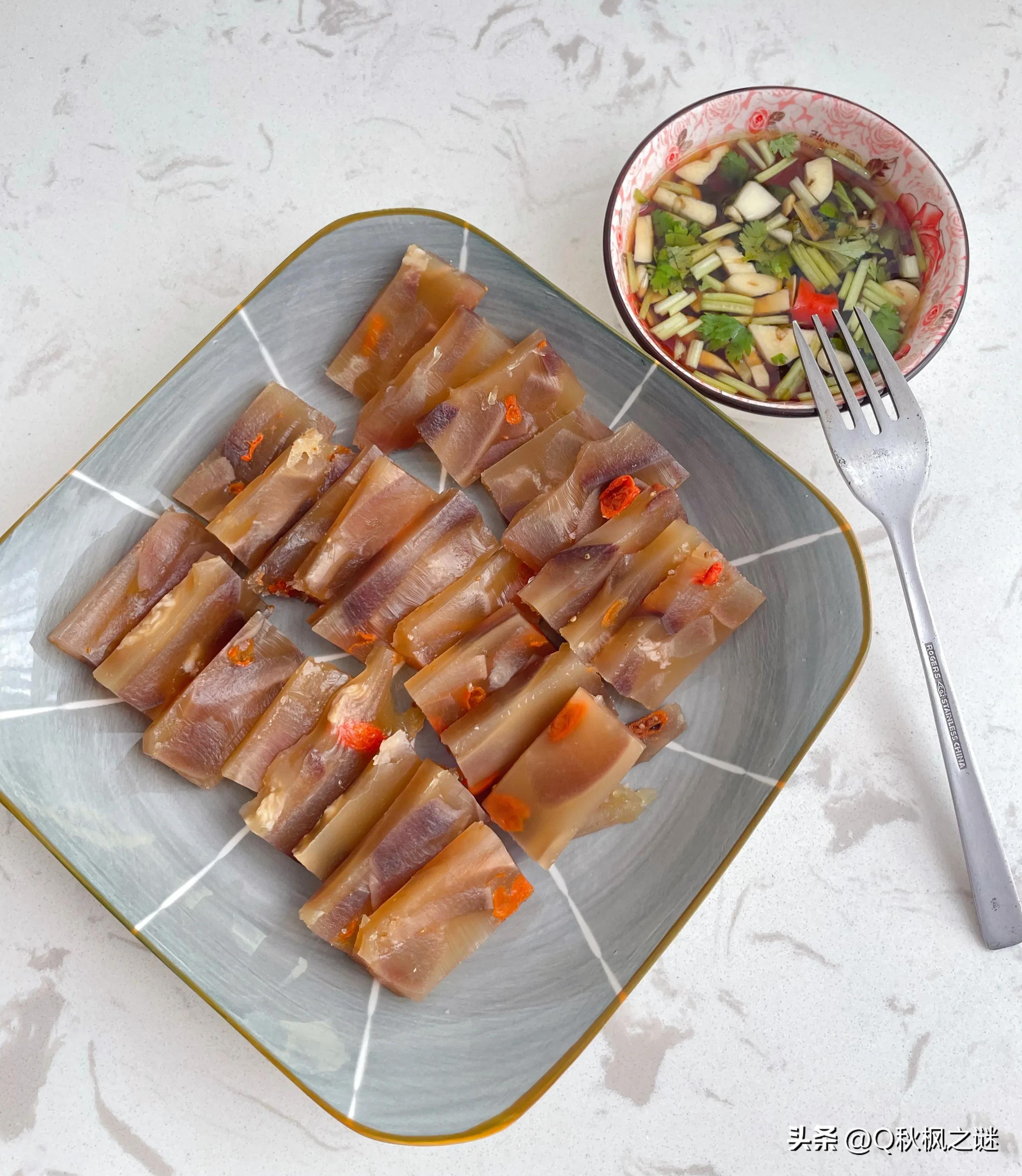 牛皮冻的热量,超q弹满满的胶原蛋白