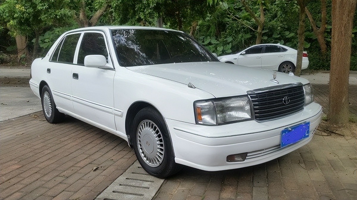 丰田155皇冠,2002款丰田皇冠155