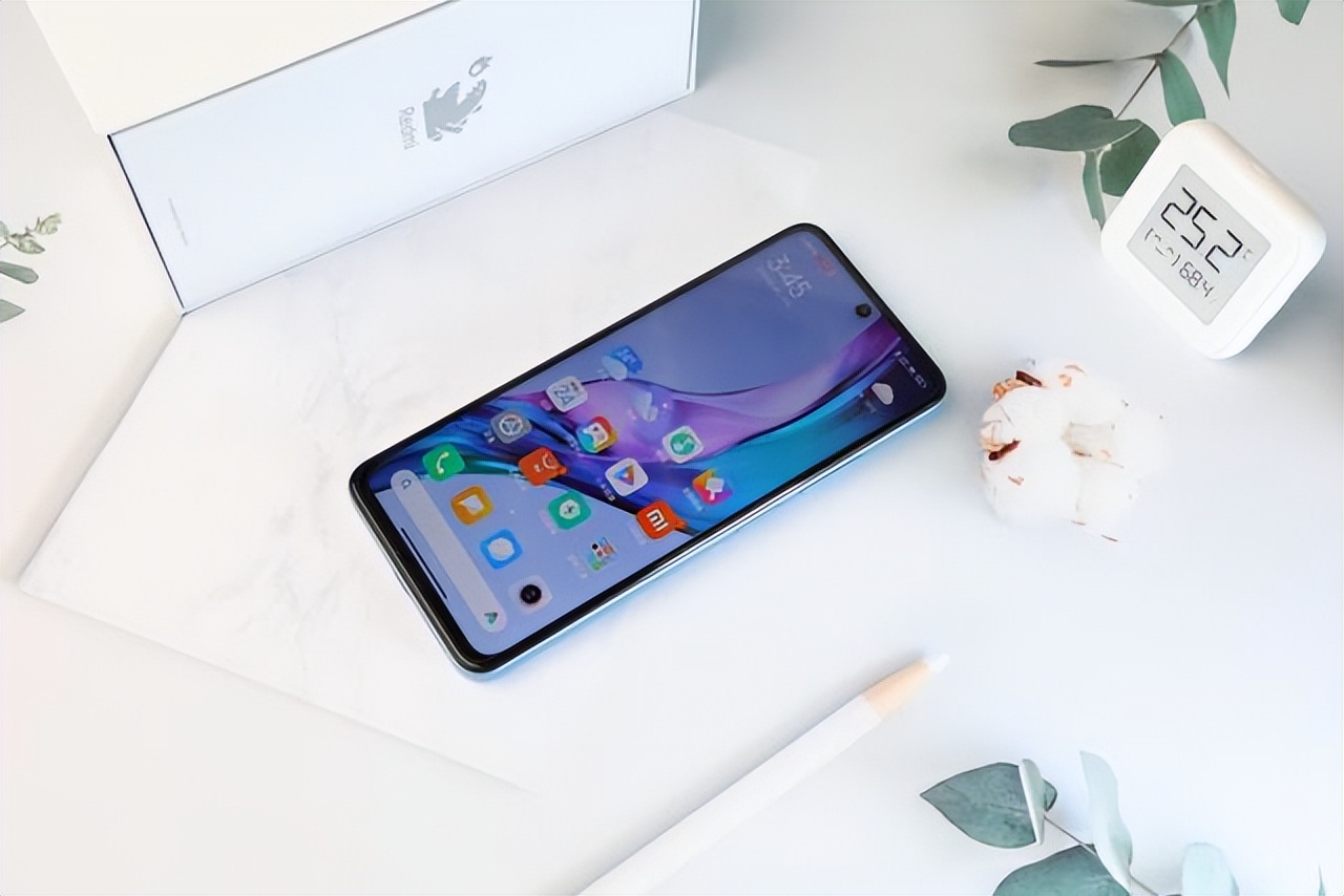 售价1639做到千元性价比第一！5000mAH+旗舰芯+67W！红米动真格了